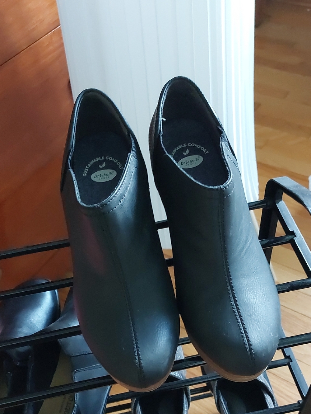 Dr. Scholl's Black Leather Ankle Booties In 9.5 Wide